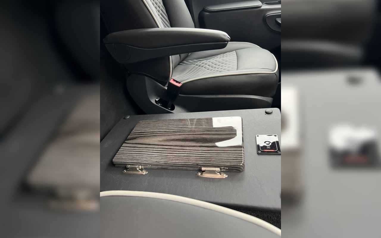 luxury car fron handle